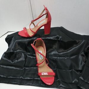Steve Madden Red Patent Leather Diamonde Strappy Heels Size 7M